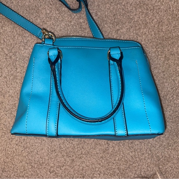 Steve Madden purse with cross body strap - Picture 5 of 9